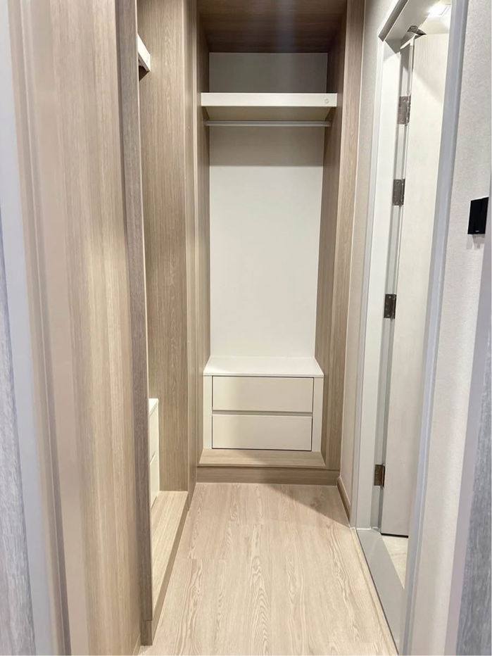 picture For rent✨ Reference Sathorn - Wongwianyai  🔥 Line ID @034etfin 📲 Studio ✨ BTS Wongwianyai 130 meters 💚 - 6/18