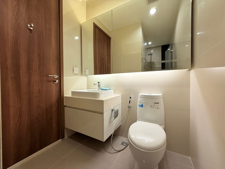 รูป ให้เช่า 3 ห้องนอน Menam Residences ใกล้ นานาชาติโชรส์เบอรี - รูปที่ 25/27
