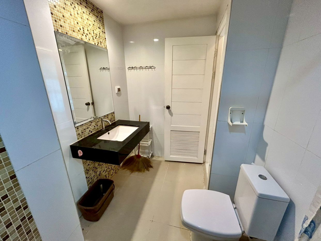 picture 1 Bedroom Condominium @ Paradise Park - 5/24