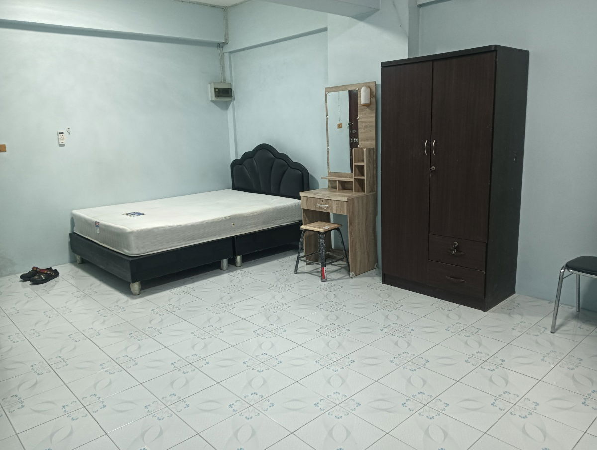 picture Budget Condo near MRT Srinuch & Central Bangna – Studio, 32 sqm, 4,500 THB - 2/8