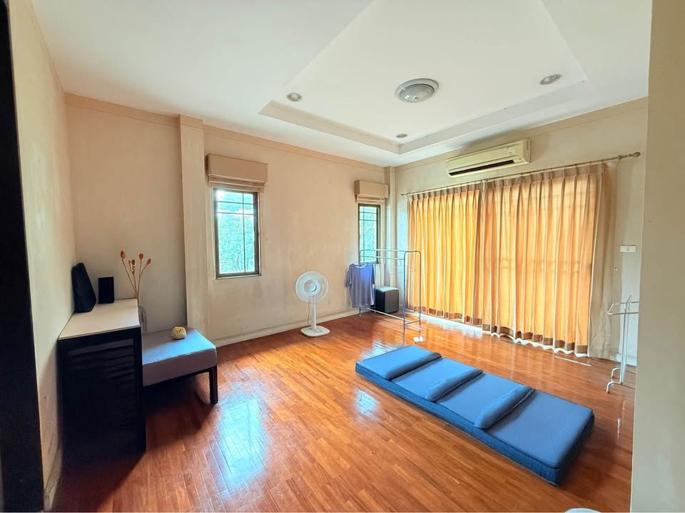 picture Single-family home for sale, ready to move in.  Setthasiri Village, Wongwaen-Sukhaphiban 2 - 14/16