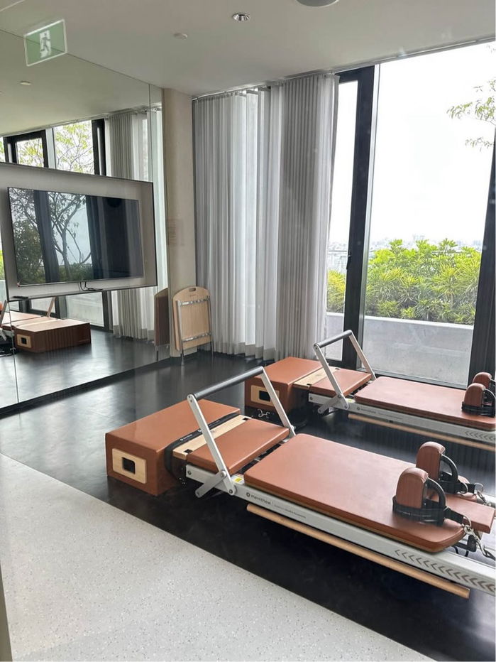 picture For rent✨ Reference Sathorn - Wongwianyai  🔥 Line ID @034etfin 📲 Studio ✨ BTS Wongwianyai 130 meters 💚 - 10/18