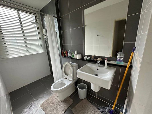 picture FOR RENT BAAN KLANG MUANG WATCHARAPOL / 3 bedrooms 3 bathrooms / 18 Sqw. 150 Sqm. **25,000** CLOSE TO CHALONG RAT EXPRESSWAY - 12/12