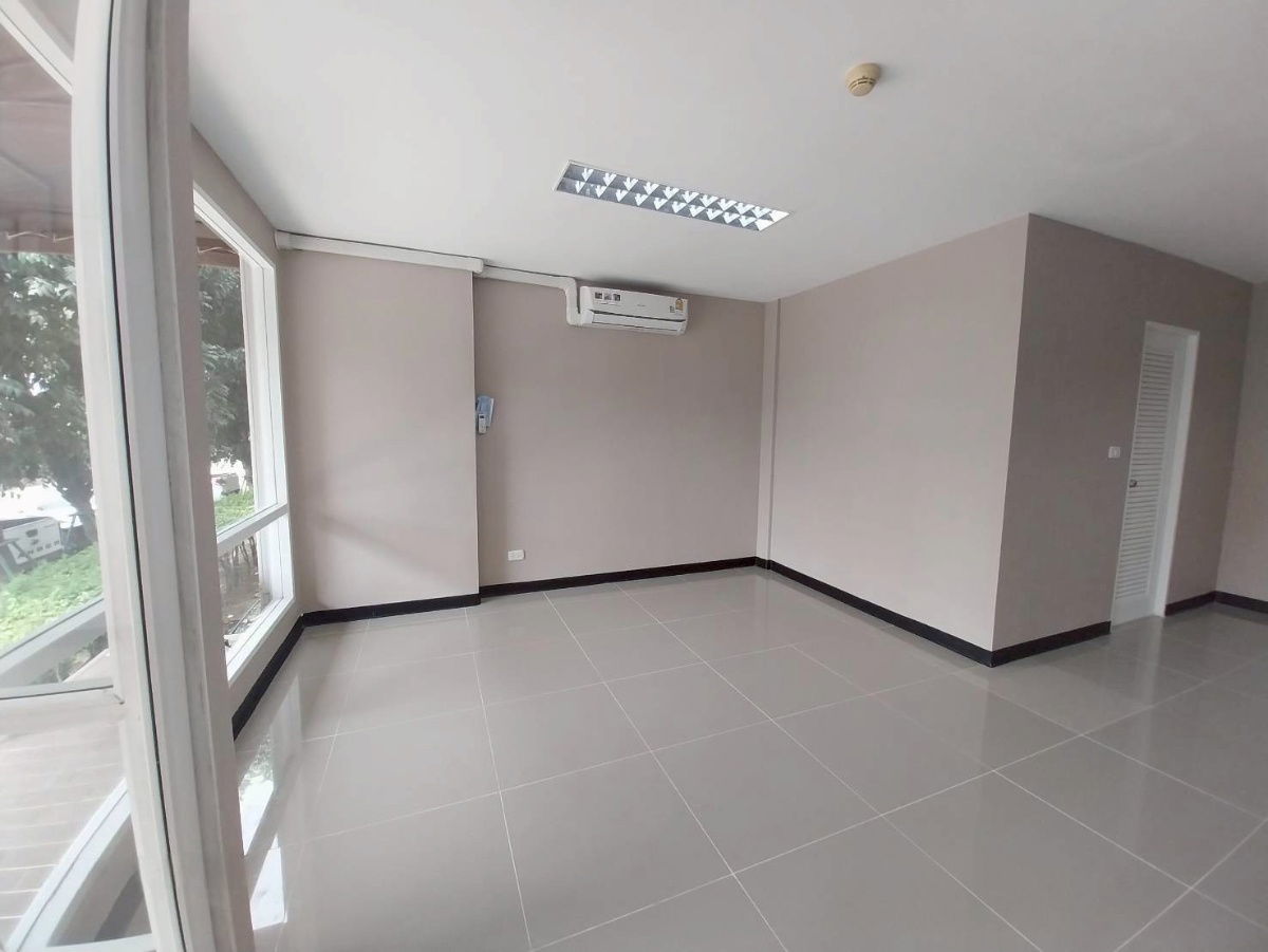 รูป 📍 ให้เช่าห้องโล่ง ชั้น 1 เหมาะทำการค้า Airlink Residence ห้องกว้าง 39.10 ตร.ม. อาคาร 2 ทำเลดี ใกล้สนามบินสุวรรณภูมิและ Airport Link ลาดกระบัง ✨ - รูปที่ 6/8