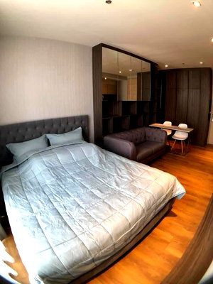 Condos for rent BTS Asok : Park Origin PhromPhong ( Park 24 )