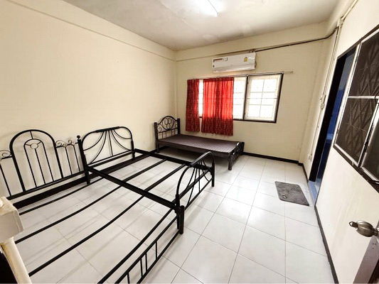 picture FOR RENT DETACHED HOUSE WAREHOUSE NAVAMIN 42 / 3 bedrooms 3 bathrooms / 100 Sqw. 300 Sqm. **22,000** CLOSE TO PATTAVIKORN MARKET - 6/13