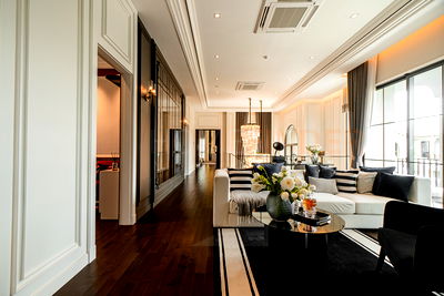 Houses for sale Bang Phli Industrial Estate : Grand Bangkok Boulevard Bang Na KM. 15  5 bedrooms, for sale