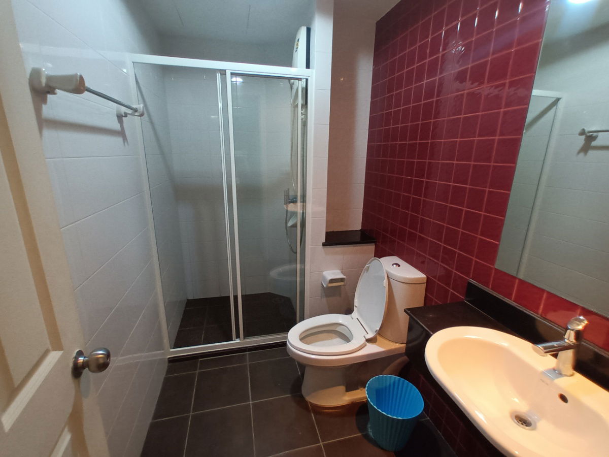 picture Condo for Rent Near BTS Onnnut 300 M. - 9/21