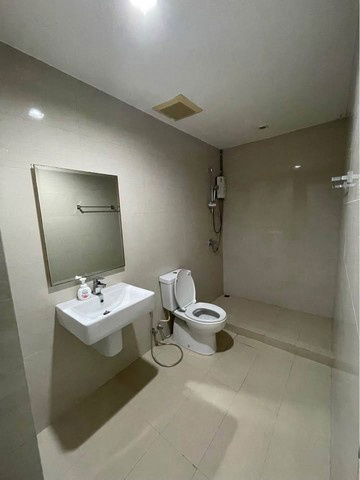 รูป HR2813ให้เช่าโฮมออฟฟิศ 4 ชั้น โครงการ Chic District ราม 53 เหมาะทำออฟฟิศ เดินทางสะดวก - รูปที่ 2/9
