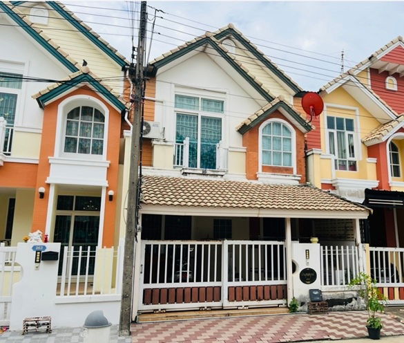 รูป ให้เช่าบ้าน ทาวน์เฮ้าส์ รังสิต คลอง 2 ธัญบุรี บ้านสวย  แอร์ 3 ตัว ทำเลดี ติดถนนใหญ่ ใกล้ฟิวเจอร์พาร์ค ใกล้รถไฟฟ้าสายสีแดงและสีเขียว  - รูปที่ 2/15