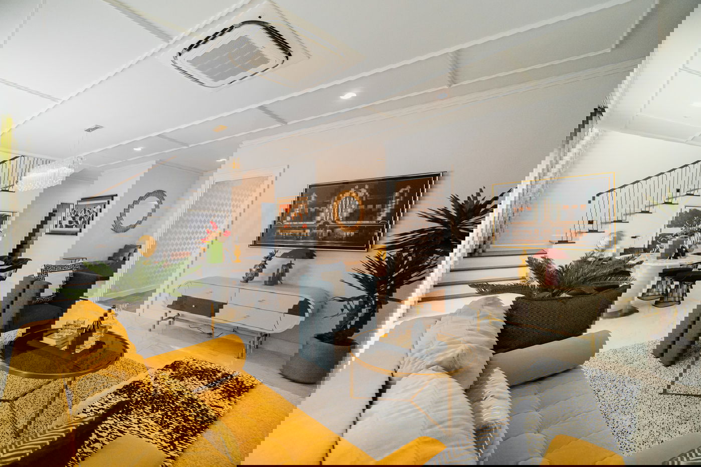 picture Setthasiri Wongwaen - Chatuchot  4 bedrooms, for sale - 1/13