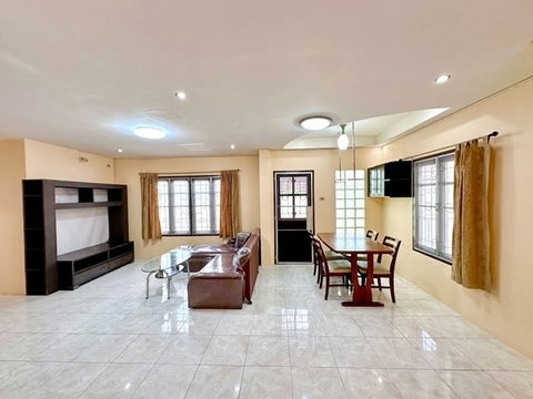 Lotus KaoKilo Rd. Sriracha 900m. 4BED Two-story house Suphakit Market 1.9km. for rent 35sq.wa. 280sq