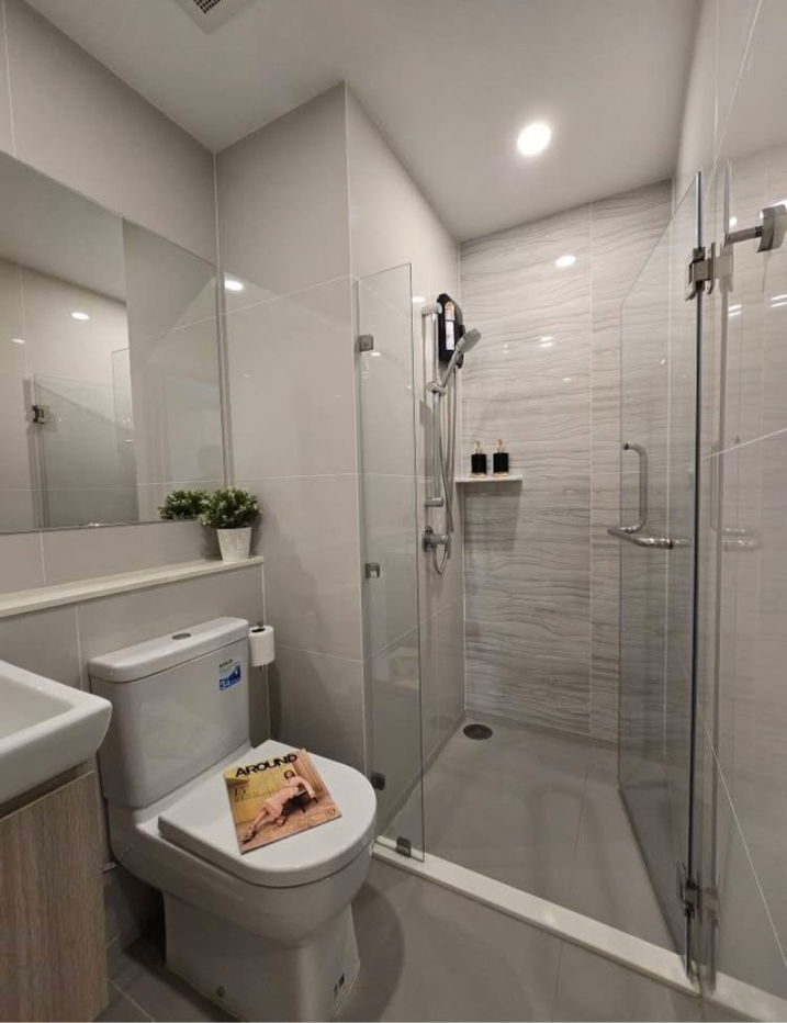 picture ✨For rent ✨ Life rama4-Asoke 🔥 Line ID @034etfin 📲 1 bedroom 1 bathroom ✨MRT Queen Sirikit Center 350 meters 💙 - 11/11