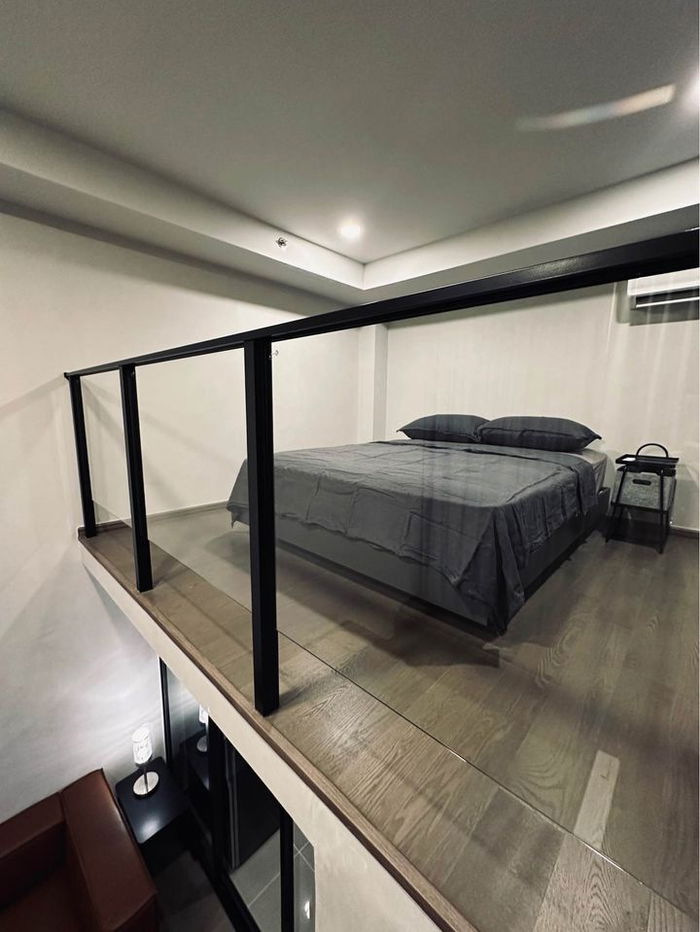 picture Park Origin Chula Samyan【𝐑𝐄𝐍𝐓】🔥LOFT room, earth tones, simple, fully furnished. The central section is full 🔥 Contact Line ID: @hacondo - 2/10
