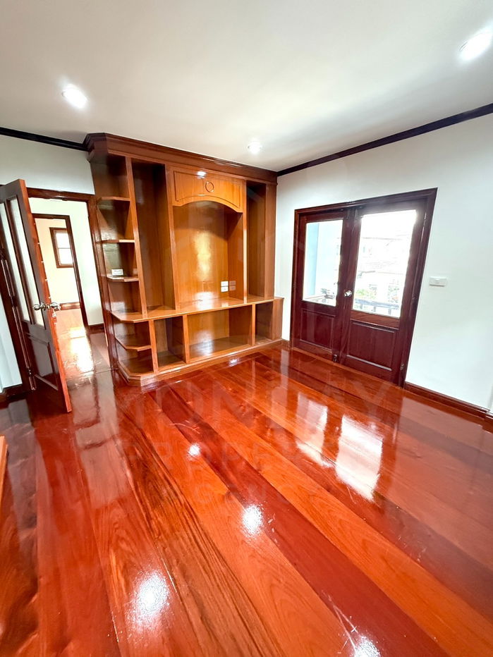 รูป 📌 ด่วน ขายบ้าน สวย ทำเลดี ราคาโดนใจ ธนทองสวีทเฮ้าส์ MD-95035 - รูปที่ 3/7