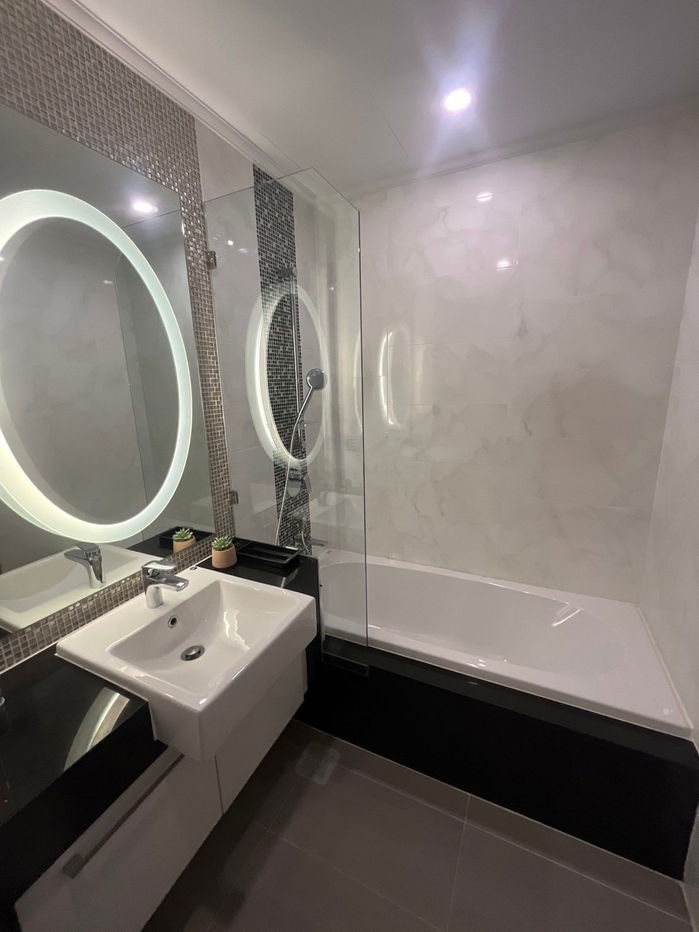 picture Shock and Knock price Supalai Oriental Sukhumvit 39 for rent 2 bedroom close to Asoke Sukhumvit  - 7/9
