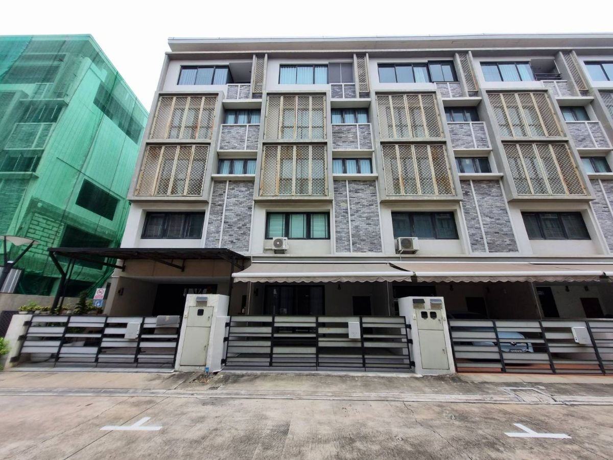 รูป 🌟 ให้เช่า บ้านเปล่า Jade Praise สาทร – พระราม 3 เดินทางสะดวก ใกล้ย่านธุรกิจพระราม 3 สาทร สีลม พร้อมความเป็นส่วนตัว มีเพียง 58 ยูนิต - รูปที่ 12/12