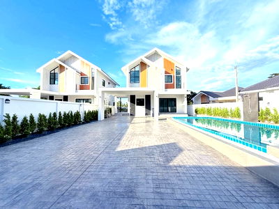 บ้านเดี่ยวให้เช่า : ปล่อยเช่าพลูวิลล่าพร้อมเฟอร์ฯ ใกล้โรงเรียนนานาชาติลานนา , กาดฝรั่ง