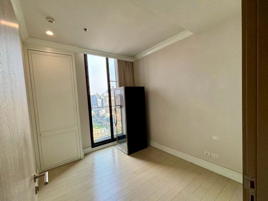 รูป 🏢Noble ploenchit for rent 82 sqm 25 Fl.  ✨Fully furnished. ให้เช่าคอนโด Noble Ploenchit  ตกแต่งพร้อมอยู่ ✨คอนโดที่โลเคชั่นดีที่สุด  - รูปที่ 4/12