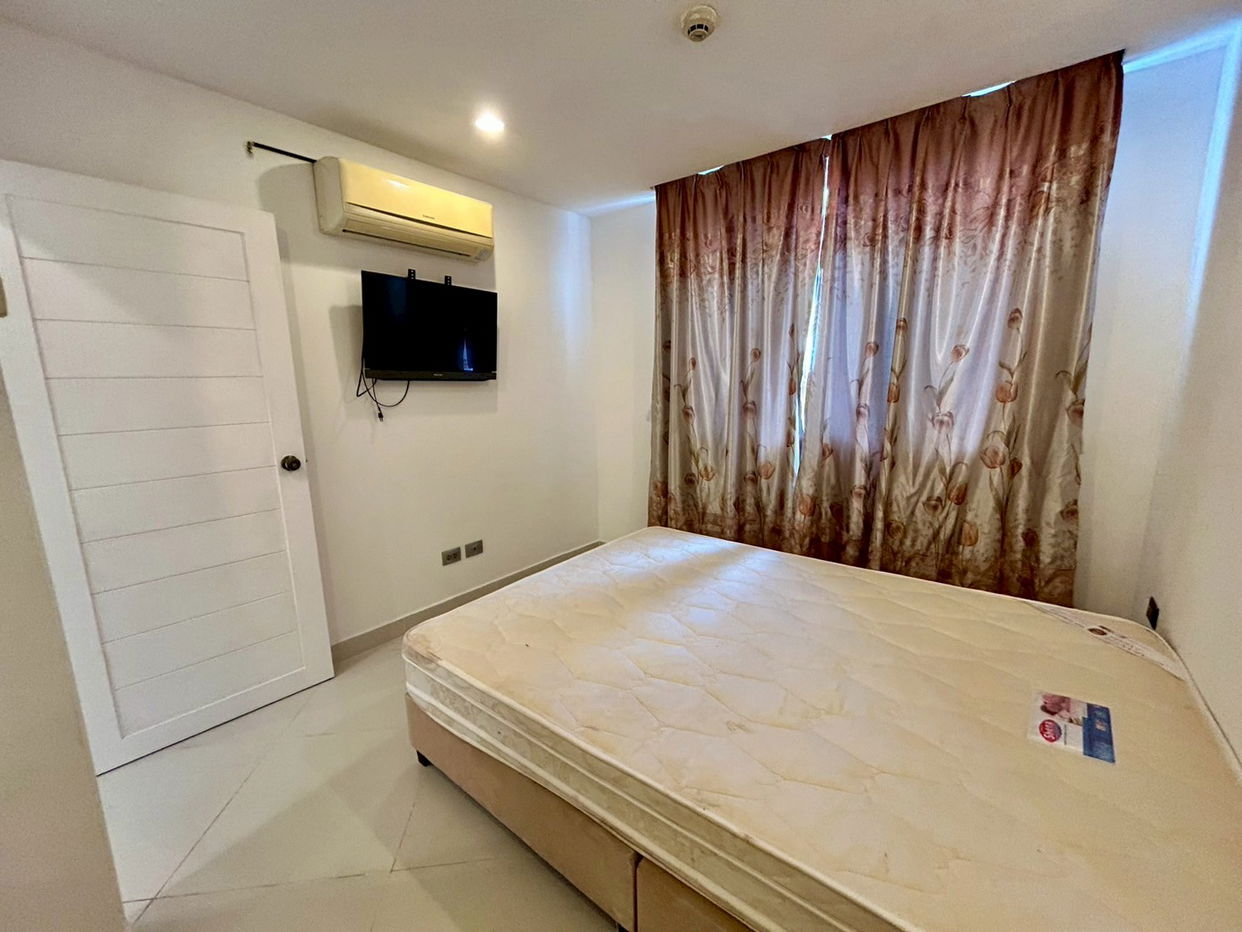 picture 1 Bedroom Condominium @ Paradise Park - 2/24