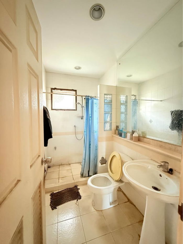 picture Single-family home for sale, ready to move in.  Setthasiri Village, Wongwaen-Sukhaphiban 2 - 16/16
