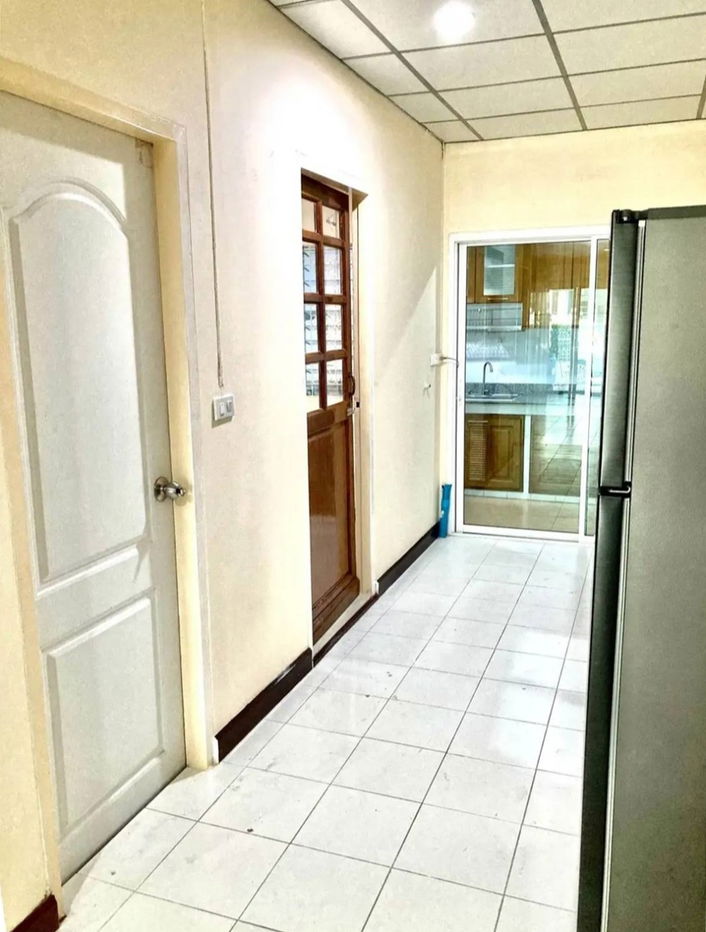 รูป T 1433 ให้เช่า ทาวน์เฮ้าส์ 2 ชั้น รีโนเวทใหม่ ซ.บางนา ตราด 56 บ้านสวย เฟอร์นิเจอร์ครบ พร้อมอยู่ ราคา 20,000 บาท - รูปที่ 7/20