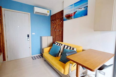 For rent 22,000 Baht/month, Rhythm Sukhumvit 36-38 Condo, Swimming pool view, fully furnished, ready to move-in