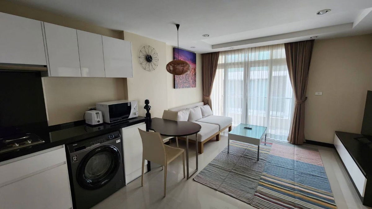 picture Condominium  for rent near the mall - 10/22