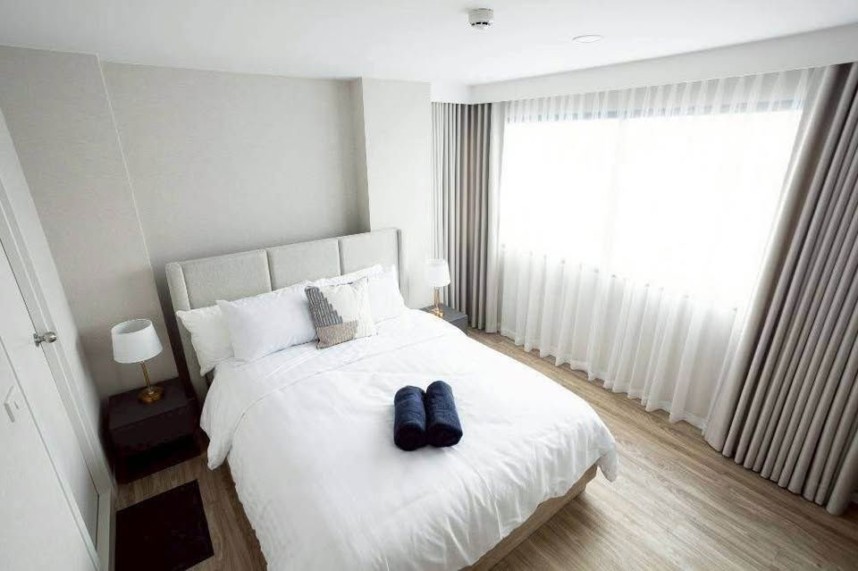 picture Code: KJ8573  for rent Blossom Condo @ Sathorn - Charoenrat // Line ID: @kjcondo (with @) // - 4/20