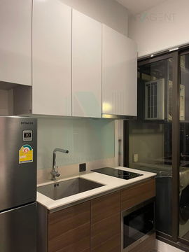 🎉 For rent: Urbano Ratchawithi, 1 bedroom, 11th floor, near Krungthon Market.