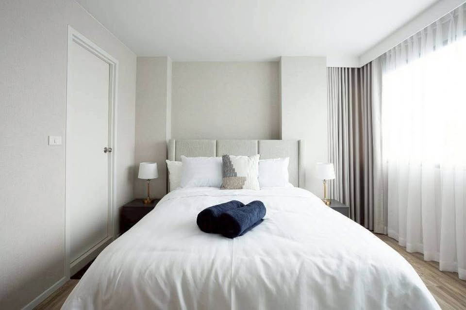 picture Code: KJ8573  for rent Blossom Condo @ Sathorn - Charoenrat // Line ID: @kjcondo (with @) // - 15/20