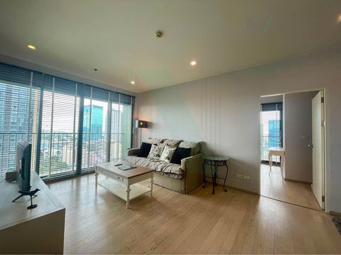 ให้เช่าคอนโด โนเบิล โซโล ทองหล่อ อาคาร 1 ชั้น 17 1 ห้องนอน ขนาด 69.00 ตรม ใกล้ โรงเรียนสายน้ำผึ้ง