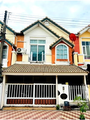 เช่าทาวน์โฮม ปทุมธานี : ให้เช่าบ้าน ทาวน์เฮ้าส์ รังสิต คลอง 2 ธัญบุรี บ้านสวย  แอร์ 3 ตัว ทำเลดี ติดถนนใหญ่ ใกล้ฟิวเจอร์พาร์ค ใกล้รถไฟฟ้าสายสีแดงและสีเขียว 