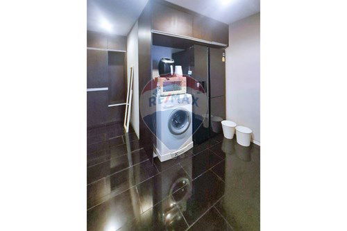 picture [920071001-13221] "Urban Oasis: 2-Bed Condo in Central Bangkok" - 3/8