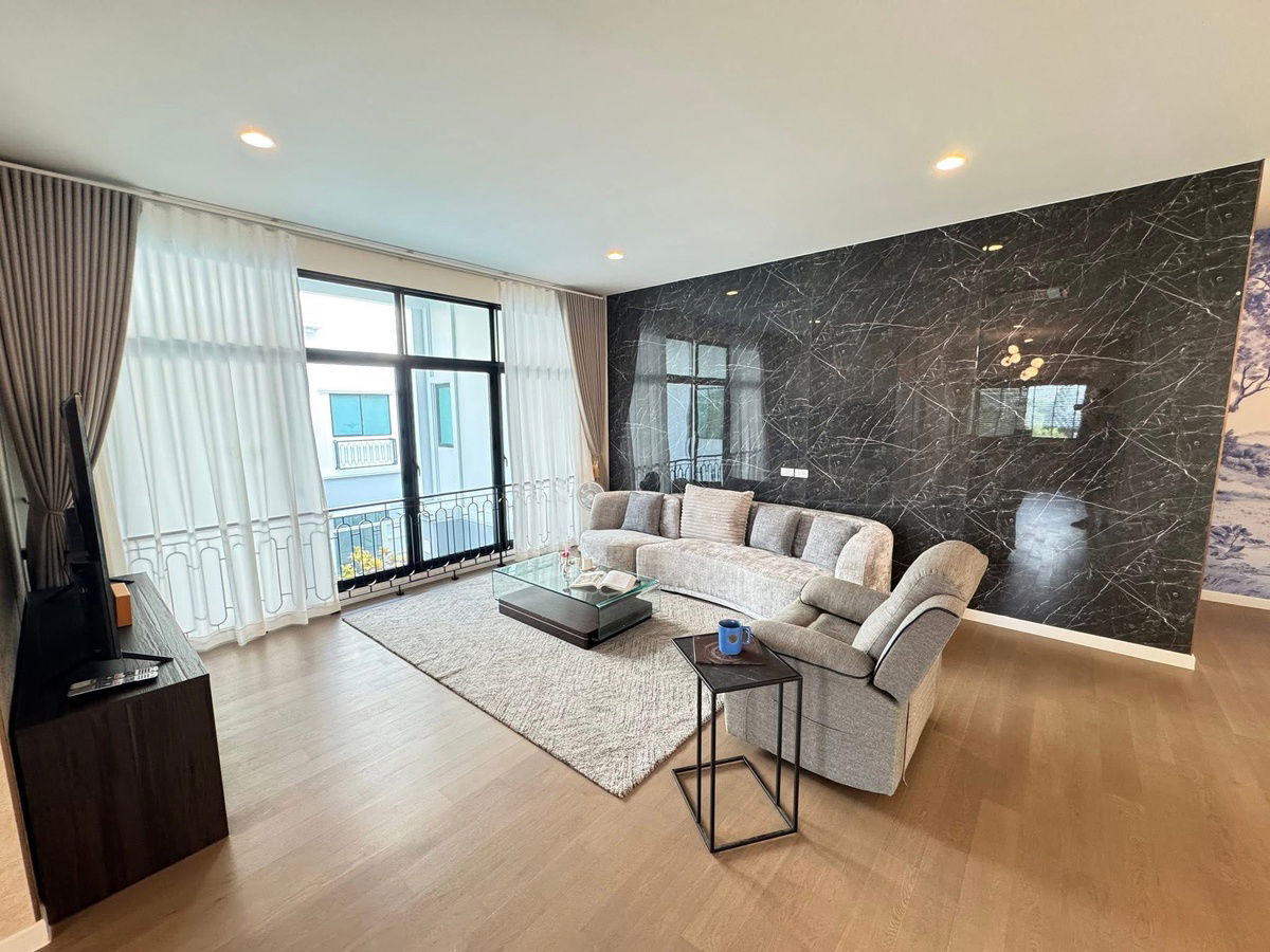 รูป Burasiri Panya Indra 6 bedroom ( RIS school, central eastville) - รูปที่ 10/11