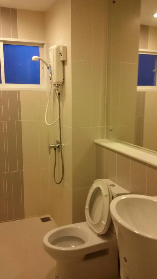 picture 3-story townhome for rent in Baan Klang Muang, Rama 9-Ramkhamhaeng. - 19/20
