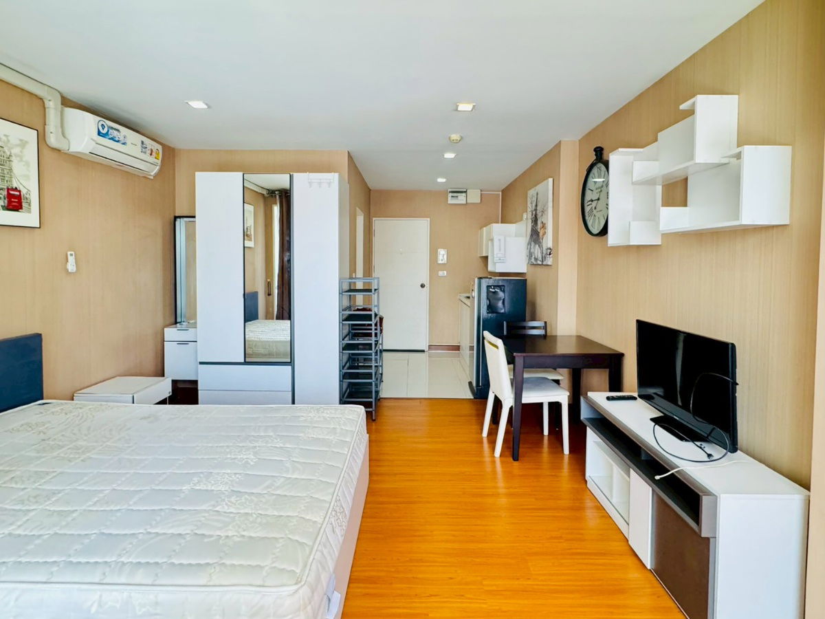 รูป 🏢 ขายคอนโด Airlink Residences ห้องสวย พร้อมอยู่ ใกล้ ARL ลาดกระบัง เพียง 1.45 ล้านบาทเท่านั้น! ติดถนนร่มเกล้า เดินทางสะดวก ใกล้สนามบิน ✈️✨ - รูปที่ 4/6