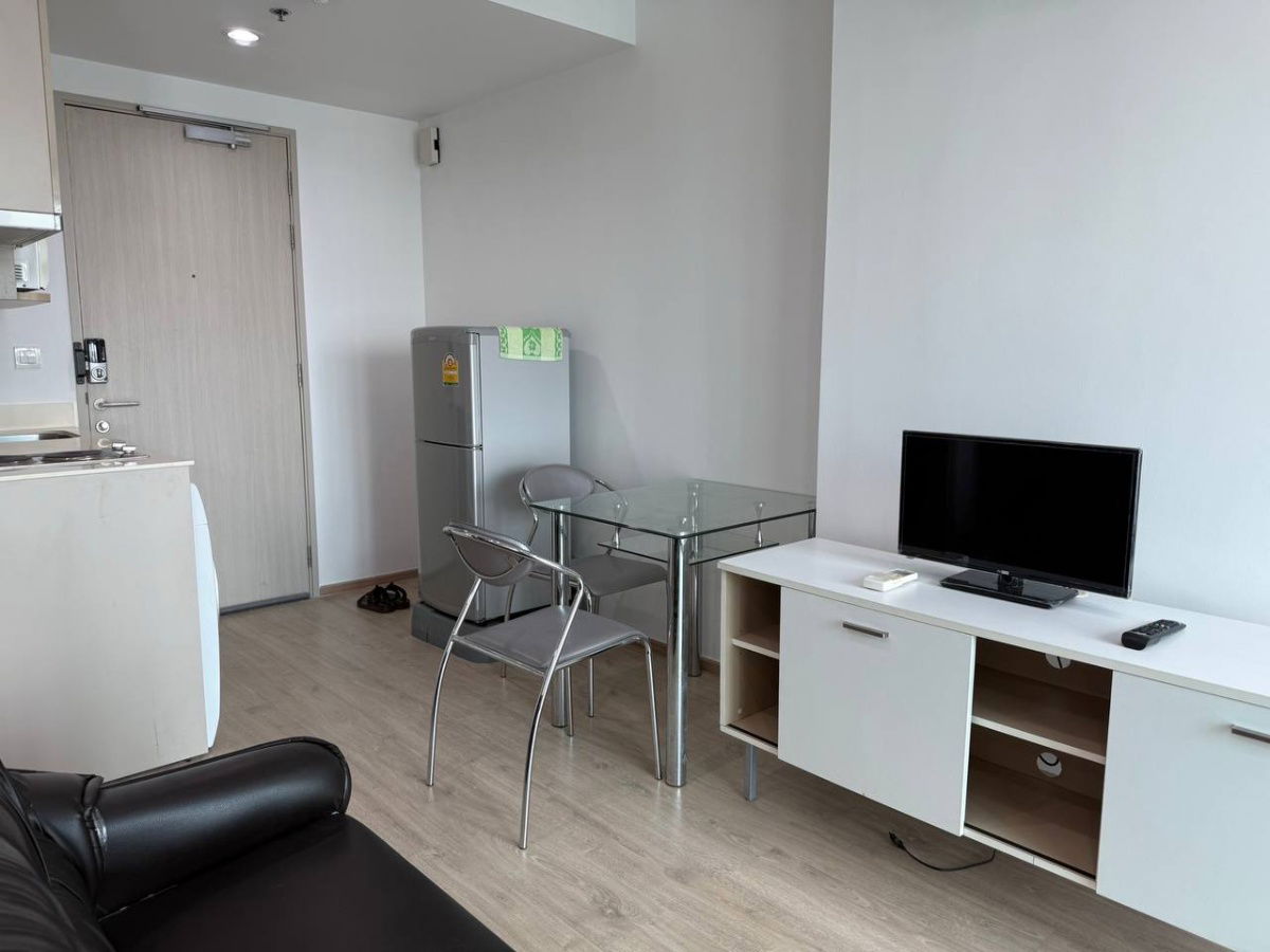 picture Ideo Q Chula Samyan【𝐑𝐄𝐍𝐓】🔥A spacious room perfect for those who love a simple, minimalist style.🔥  Contact Line ID: @hacondo - 3/5