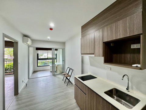 Condo for Sale: The Parkland Charan–Pinklao, Near MRT Bang Yi Khan