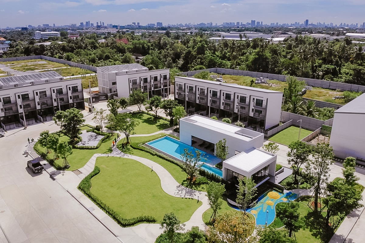 picture [SALE : STP11130] 🏡Baan Klang Mueang Ratchapruek-Sathorn ✨Exclusive 3-Story Corner Townhome – Only One in the Project !✨ - 8/12