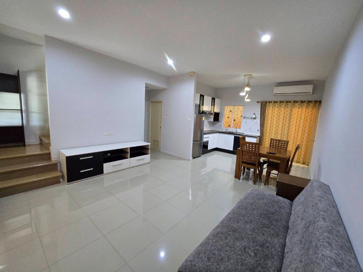รูป ให้เช่าทาวน์โฮม 2 ชั้น โครงการ City Sense วัชรพล พื้นที่ 20 ตร.วา 3 ห้องนอน 2 ห้องน้ำ จอดรถได้ 2 คัน - รูปที่ 3/18