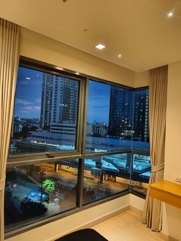 รูป ให้เช่าคอนโด ห้องมุม IDEO Mobi Sathorn (ไอดีโอ โมบิ สาทร)  ใกล้ BTSกรุงธนบุรี(id line:p.in) - รูปที่ 8/13