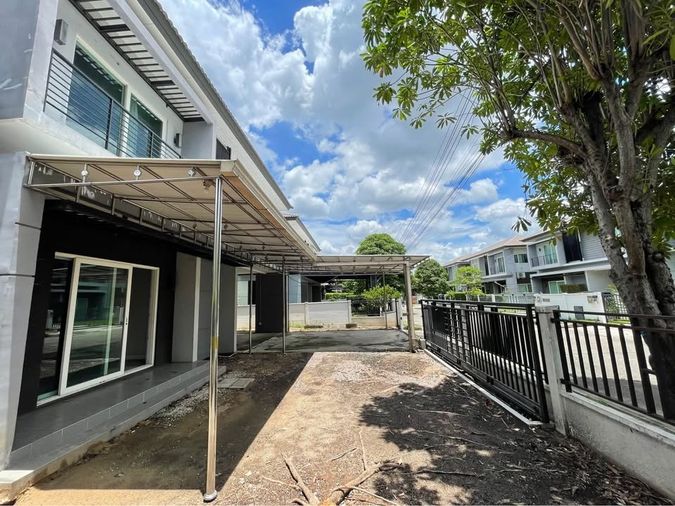 4-bed house for sale, 63.8 sq wah, The Centro Watcharapol