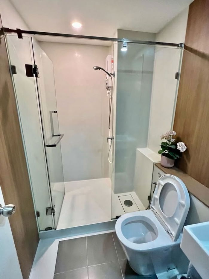picture Condo for Rent at Blossom Condo @ Sathorn - Charoenrat (D6809003) - 10/15