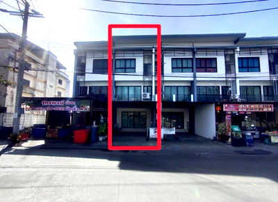 Home office for sale Bueng Kum : For Sale: Sena Town Nawamin Home Office, 3-Storey Building with Solar Cell System