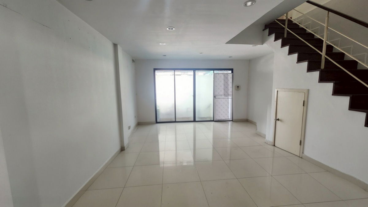 picture For Rent: Sena Town Nawamin Home Office, 3-Storey Building with Solar Cell System - 9/15