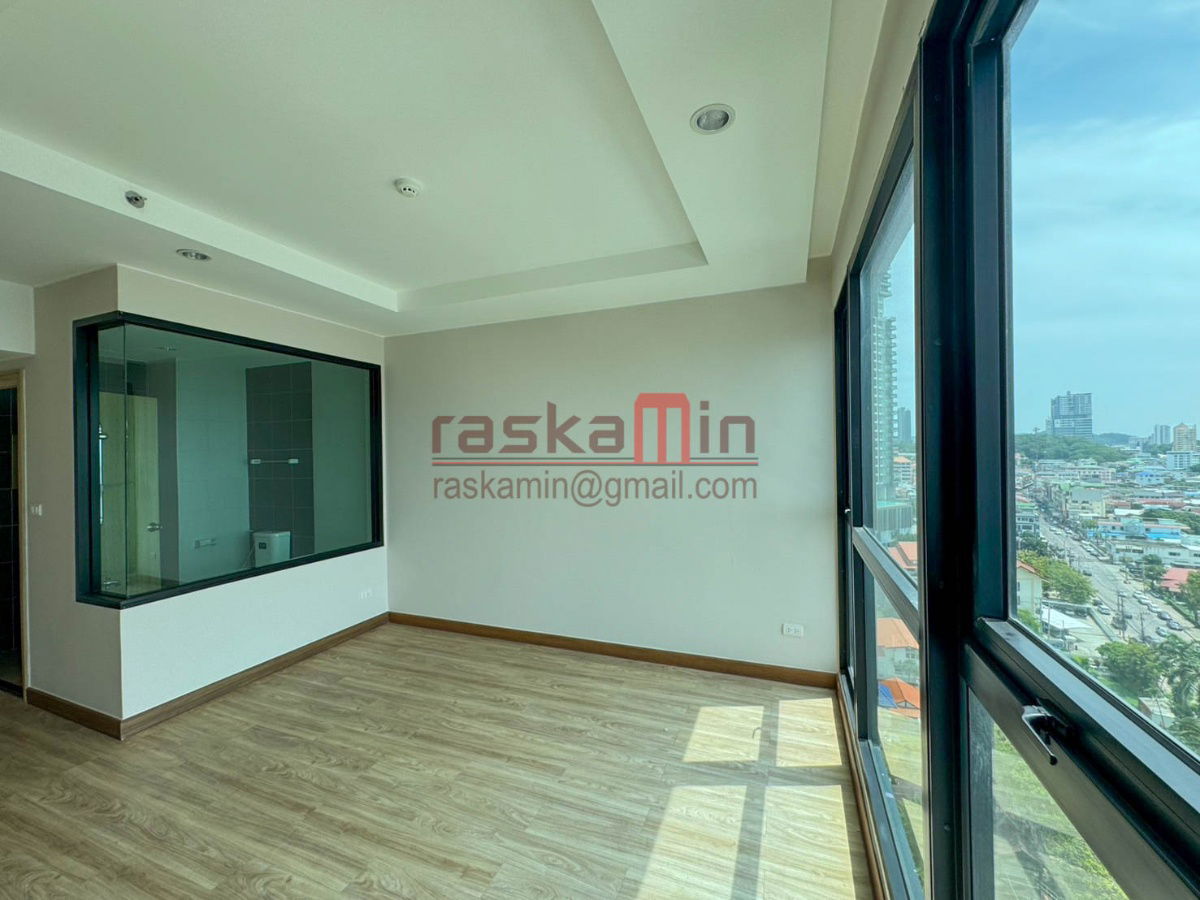 picture For Sale – Ladda Plus Condominium, Sriracha - 9/30
