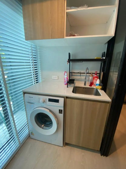 รูป ห้องใหญ่ คอนโด นิว คอนเน็กซ์ ดอนเมือง แบบ 1 ห้องนอน 25 ตรม. ตึก E ชั้น 2 มีเครื่องซักผ้า เพียง 9,000 บาท - รูปที่ 5/7