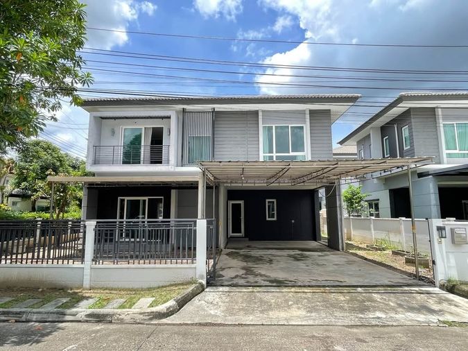 4-bed house for sale, 63.8 sq wah, The Centro Watcharapol