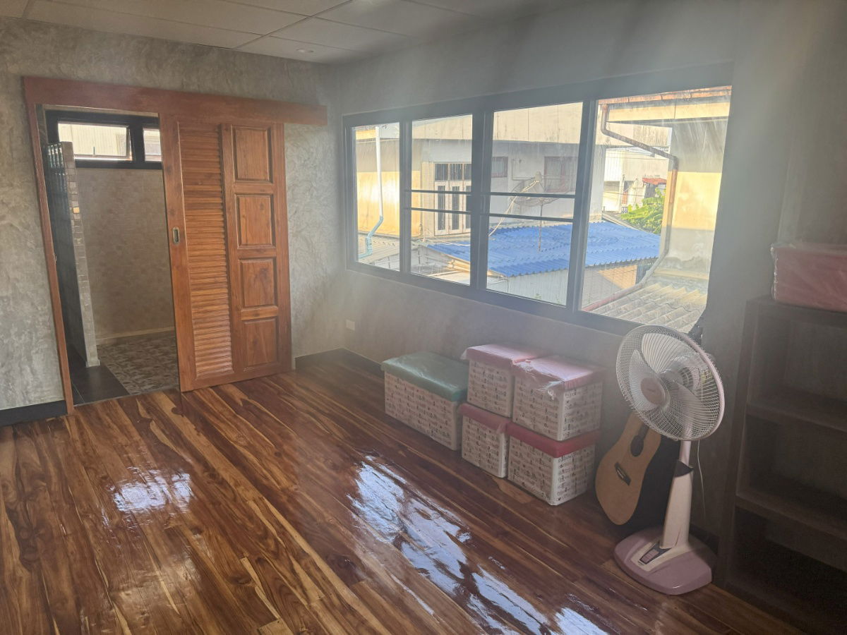 รูป บ้าน ให้เช่า 50ตรว. 5 ห้องนอน 3 ห้องน้ำ  - รูปที่ 11/17